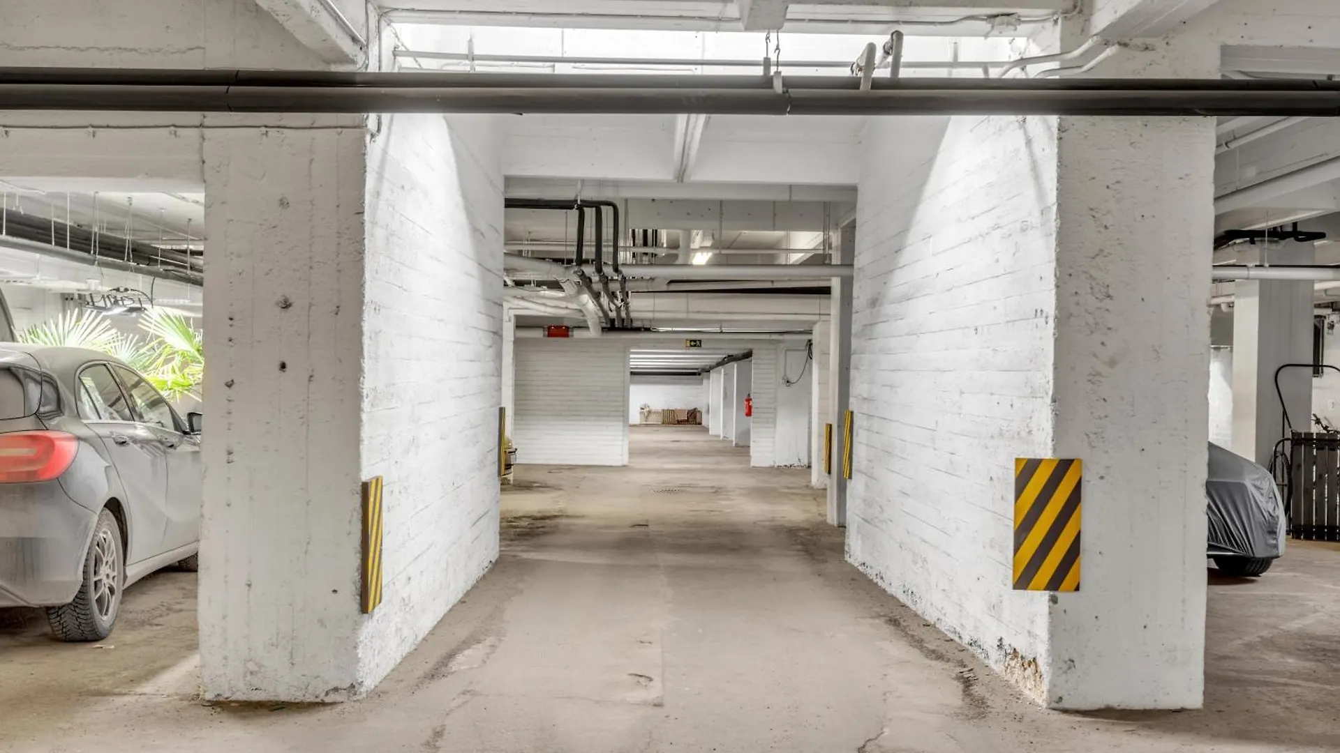 Apartment The Best Area W Free Parking Garage, 200M Tram And Bus Helsinki Finland